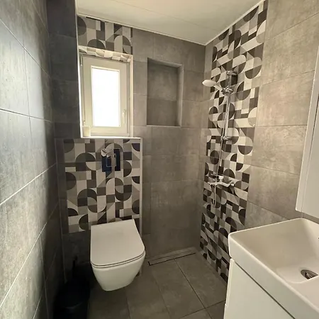 דירה Charming Seaside In *